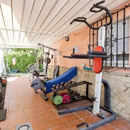 Privado Con Piscina Y Jardin Compartidos. Valencina de la Concepcion
